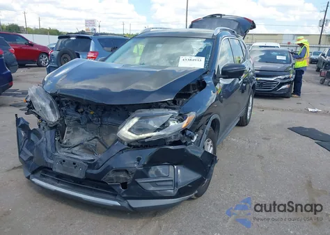 2017 Nissan Rogue Sv z USA, uszkodzony, nr VIN KNMAT2MT1HP508377